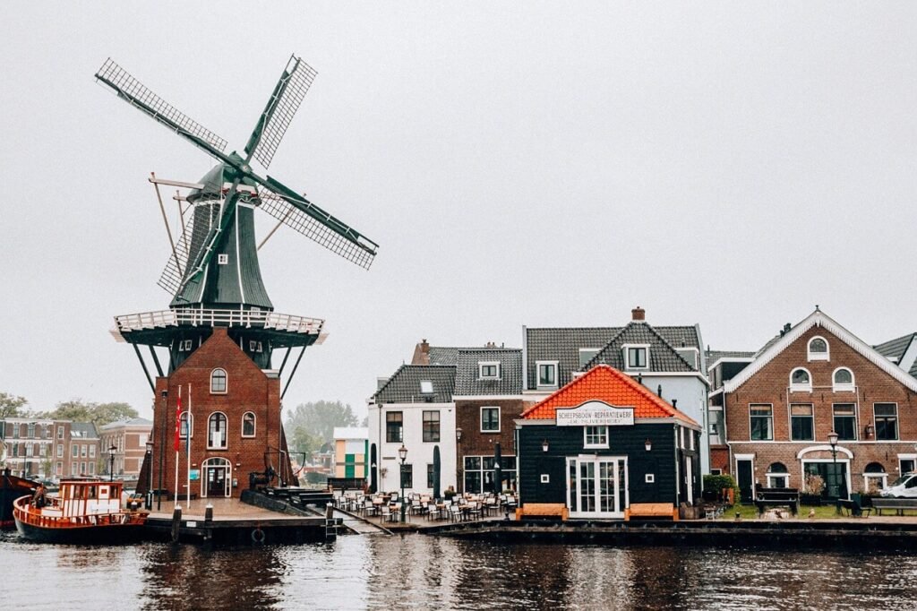 Windmill-de-Adriaan 4K Wallpaper